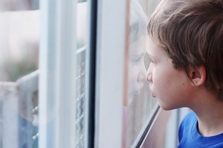 Cha mẹ cần làm gì khi con bị tự kỷ